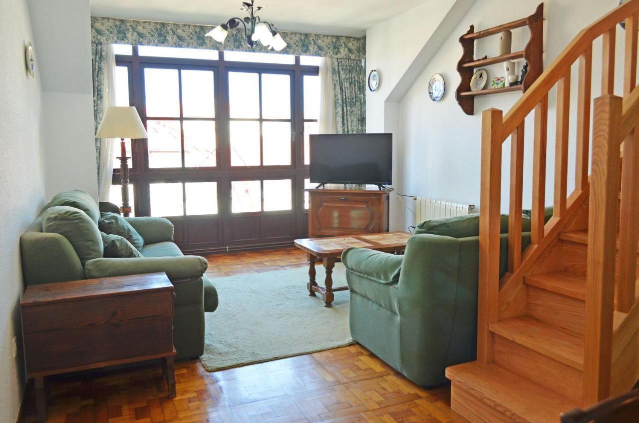 Apartamento El Corro: Con Parking En Pleno Centro De Comillas Exterior foto