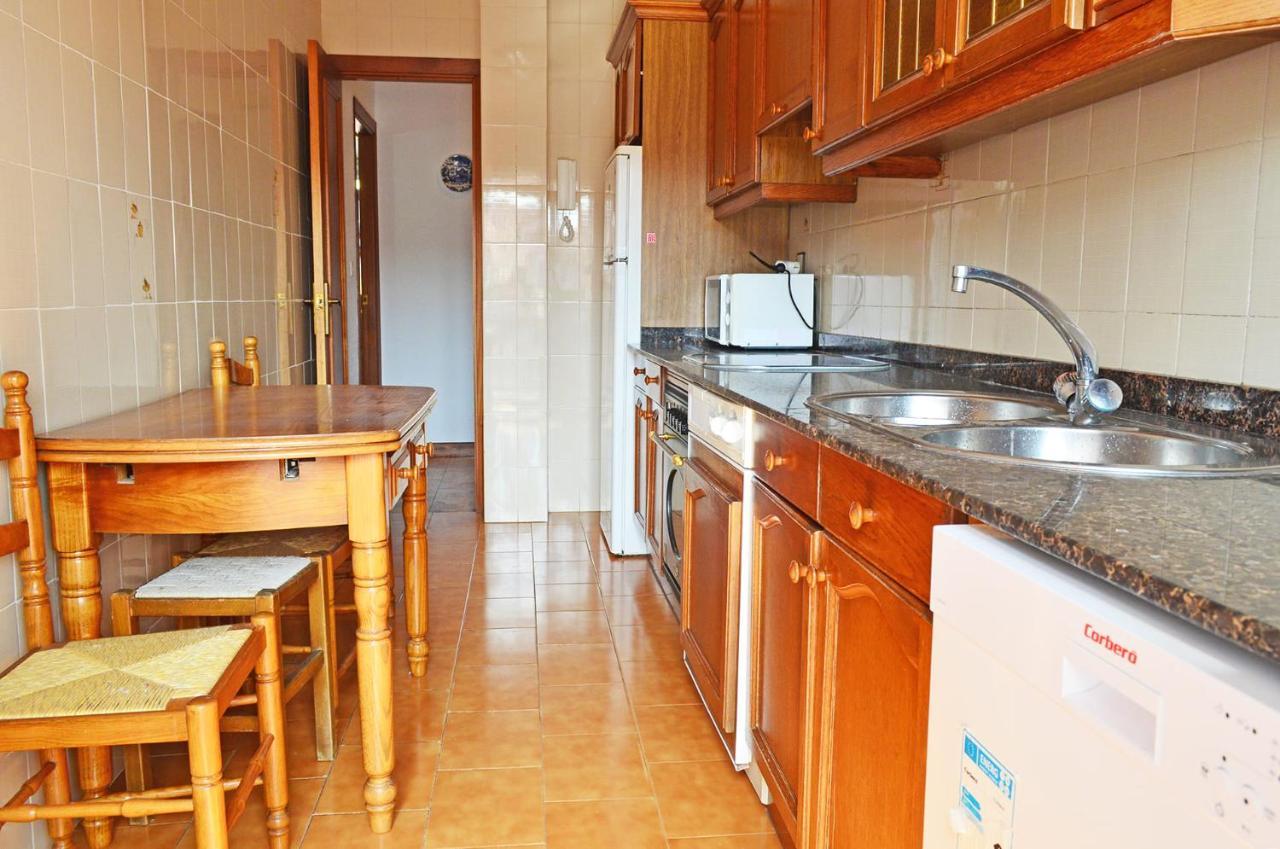Apartamento El Corro: Con Parking En Pleno Centro De Comillas Exterior foto